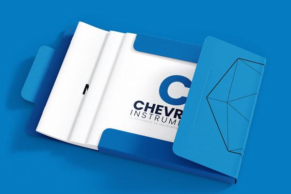 Coffret souple imprimé avec documentation de Chevrier Instruments